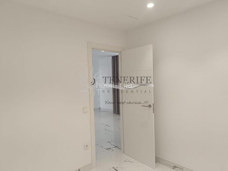 Foto f09a8b45-6473-4f4b-8e3e-3696ffdbbad3. Piano terra in Los Cristianos Arona