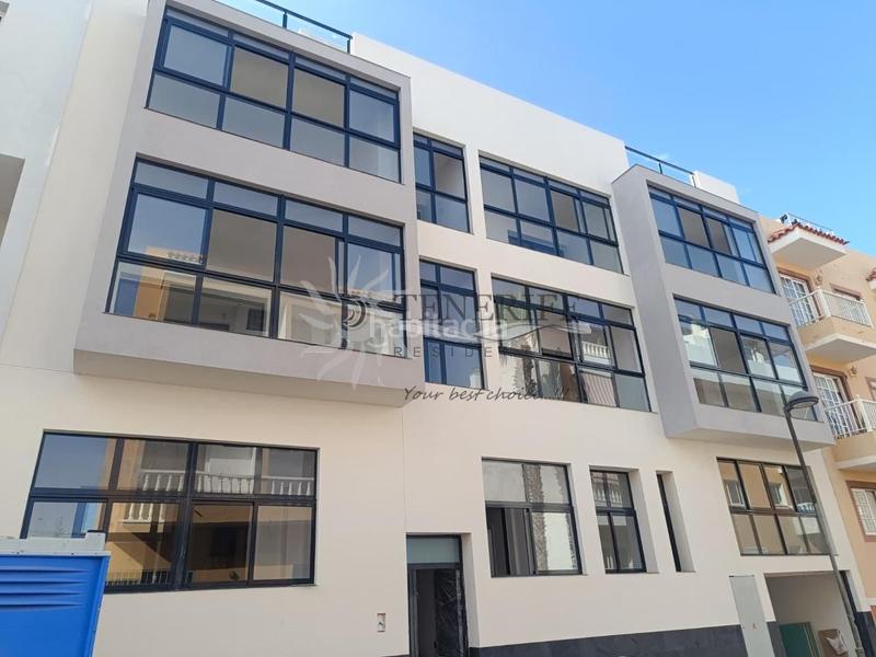 Foto 640eca8c-2655-46a4-80cb-27df8266e036. Planta baja apartamentos a estrenar en Playa de San Juan. en Guía de Isora