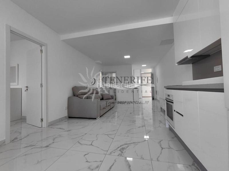 Foto 2dea31fe-4d40-4ba5-8dfd-839f982bd74c. Rez-de-chaussée dans Los Cristianos Arona