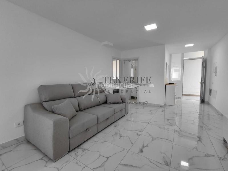 Foto d816e2be-41fe-46a7-8838-eee81d392b39. Rez-de-chaussée dans Los Cristianos Arona