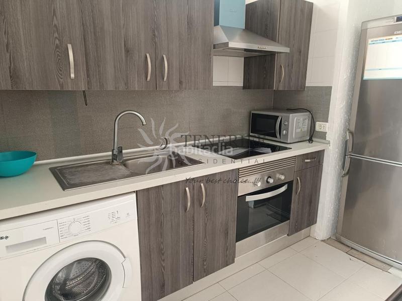 Foto 322fccc8-171e-4762-a0b0-e3bfe2b5564a. Estudi a San Eugenio Alto Adeje