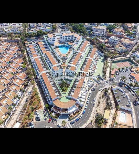 Foto 56cc4d7d-f9b9-42a8-b058-183884a80228. Estudi a San Eugenio Alto Adeje