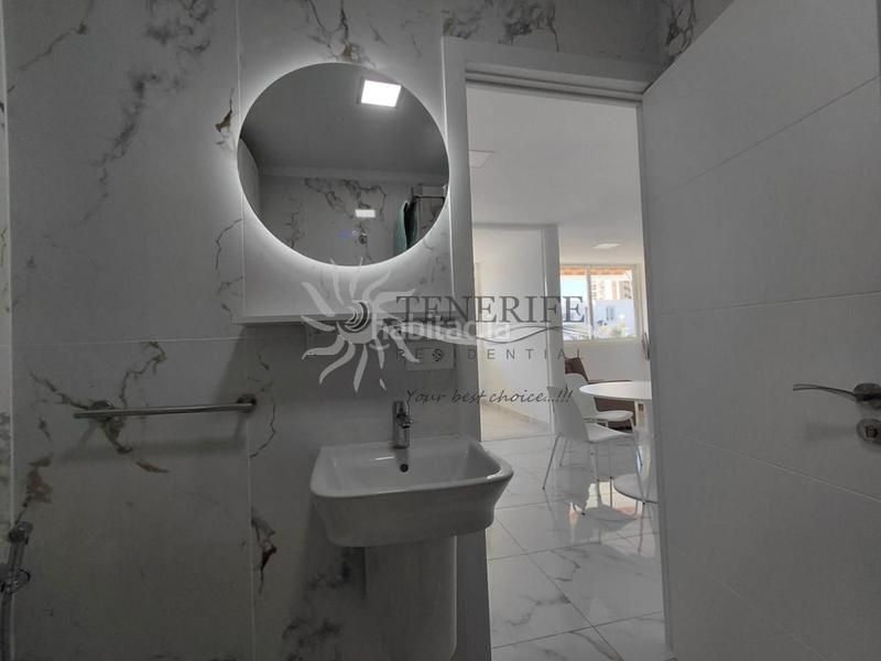 Foto f1e9ecc2-d8aa-491b-bfd5-db3dc450c348. Rez-de-chaussée dans Los Cristianos Arona