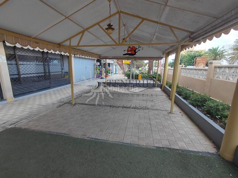 Foto 046a1707-6e06-43f0-88f6-0d5c3b3bfe00. Local comercial  en Los Cristianos. en Arona