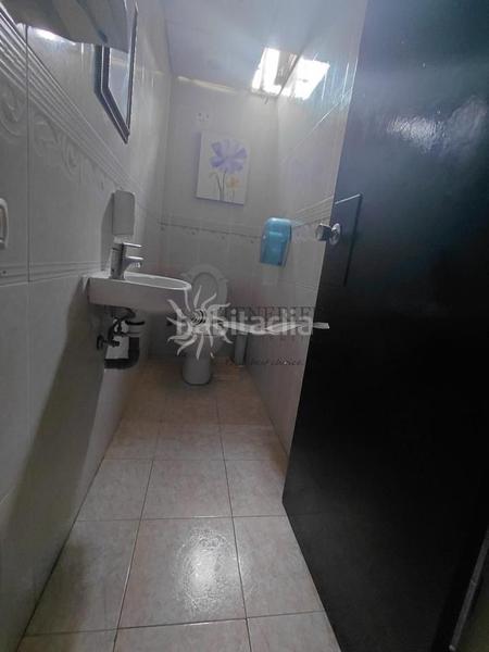 Foto e620177d-7d65-4b9d-9fee-5d1a1a979323. Local comercial  en Los Cristianos. en Arona