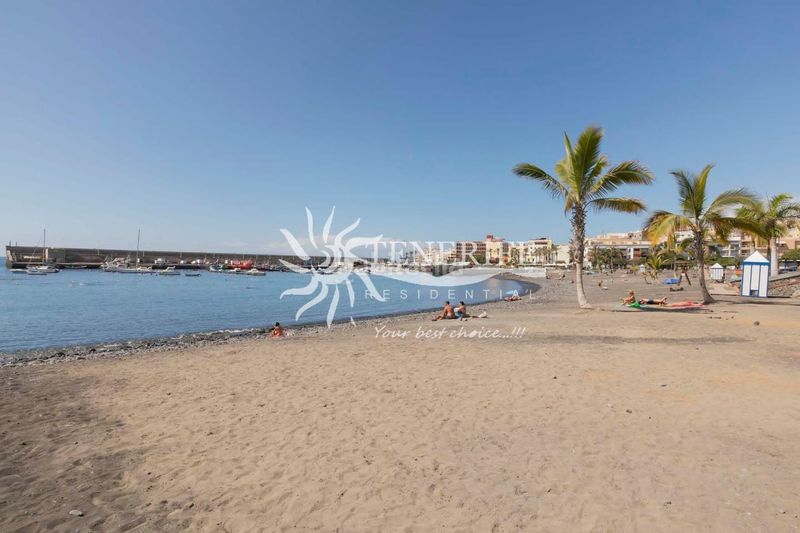 Foto 85b11da6-fdb3-44de-80e0-7d2ce5a3378b. Planta baixa amb aparcament a Playa de San Juan Guía de Isora