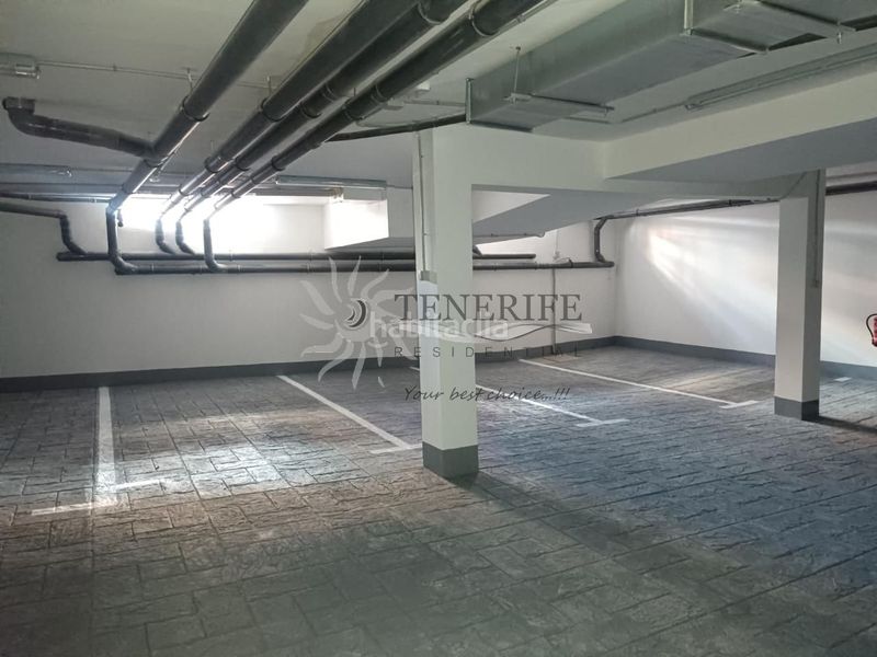 Foto f6ae121e-7871-435d-bd58-8886270aec70. Planta baixa amb aparcament a Playa de San Juan Guía de Isora