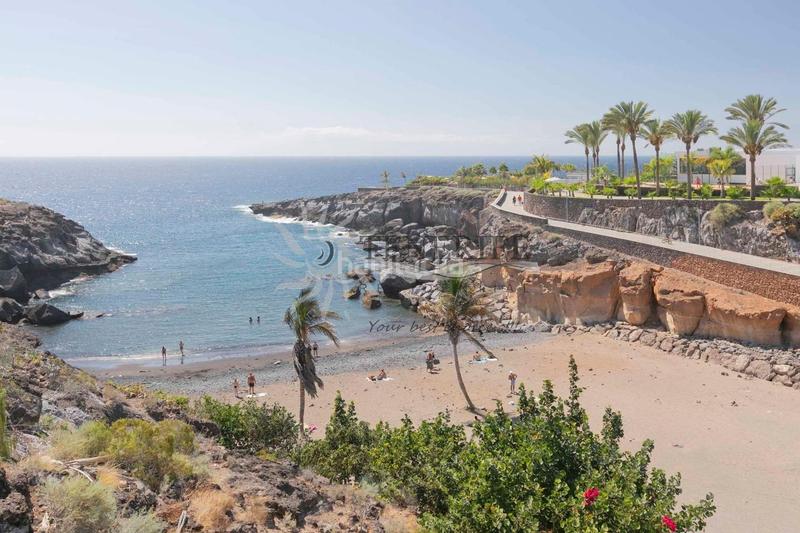 Foto 5b1cc527-b266-4bb0-bb63-b52e2421386a. Piso apartamento en playa paraíso. costa . en Callao Salvaje - Playa Paraíso Adeje