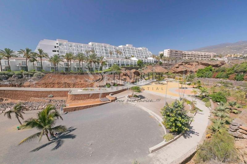 Foto b77142d0-e860-41ec-82d0-f59ddb28d988. Piso apartamento en playa paraíso. costa . en Callao Salvaje - Playa Paraíso Adeje