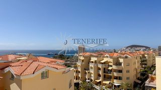 Flat  Juan carlos i. Ático dúplex en los cristianos, arona.