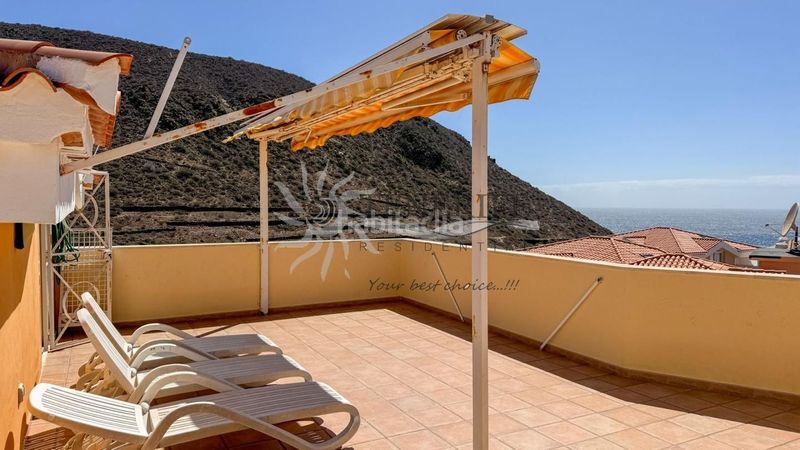 Foto cd2c9290-c1ef-4d50-b7d7-e1f80fbc241d. Pis amb aparcament a Los Cristianos Arona
