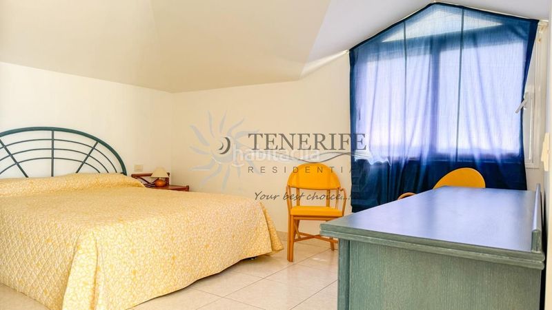 Foto fa3fc1c7-9f1b-477a-a35b-ed3be8db63a6. Pis amb aparcament a Los Cristianos Arona