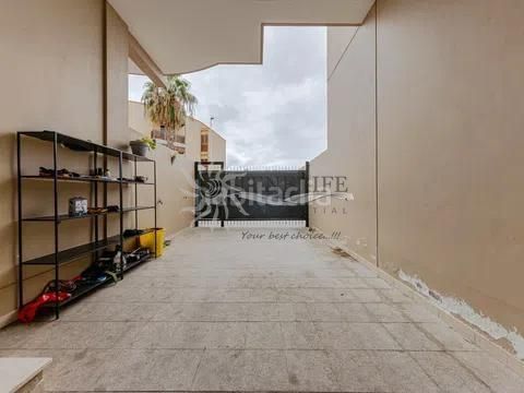 Foto 0f8a62ad-ca82-404b-b0ad-8432383c307f. Casa amb aparcament a Casco Urbano Adeje
