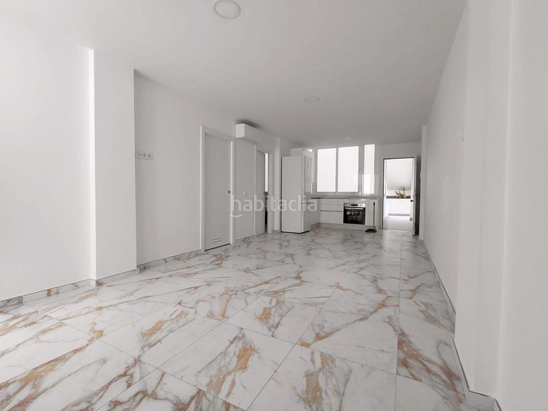 Foto e8a4b6ab-fd86-4329-8866-722606a632de. Planta baixa a Los Cristianos Arona