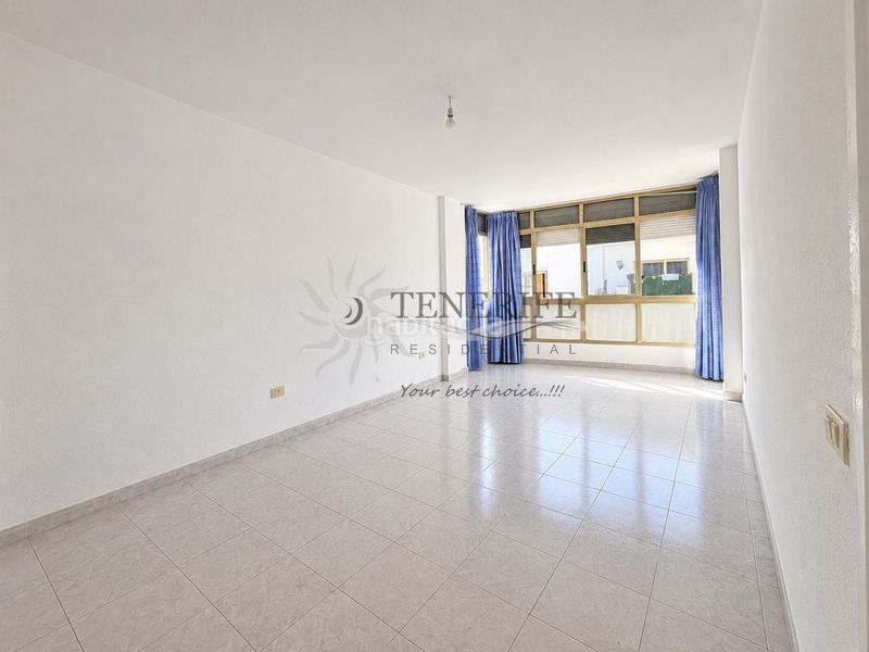 Foto e3d05f33-1490-43f7-9de8-851c40df5cfb. Pis amb aparcament a Casco Urbano Adeje