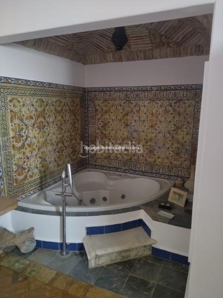 Foto 3bb5b2fc-9fb0-4e4e-846f-c032c67b600c. Chalet villa en venta , 3 dormitorios. en Las Lomas Estepona