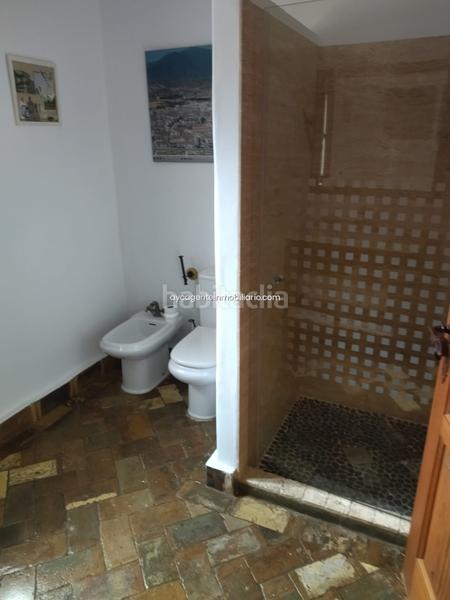 Foto 624eea72-f4d4-4671-ad89-11653f7c2a46. Chalet villa en venta , 3 dormitorios. en Las Lomas Estepona