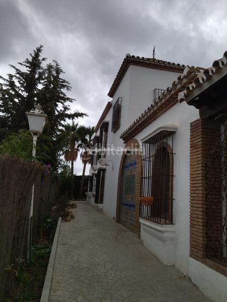 Foto 6526b716-df60-4d17-a5be-d408ae76bcde. Chalet villa en venta , 3 dormitorios. en Las Lomas Estepona