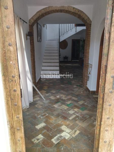 Foto e34e908d-6301-4a63-9d4f-d5ffc74d74ef. Chalet villa en venta , 3 dormitorios. en Las Lomas Estepona