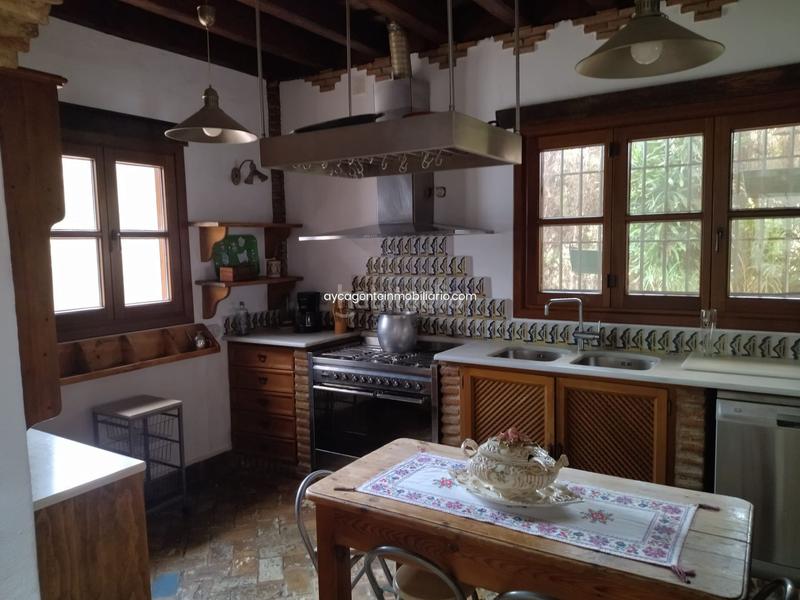 Foto e6951c31-71d6-433b-999b-66ff6a13acfc. Chalet villa en venta , 3 dormitorios. en Las Lomas Estepona