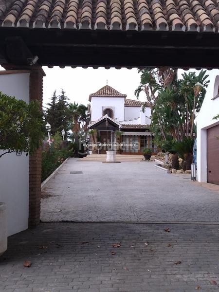 Foto edff268a-3218-4a1e-90c5-88e59aef8f9a. Chalet villa en venta , 3 dormitorios. en Las Lomas Estepona