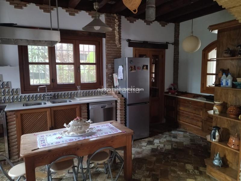 Foto ee5e05af-8fad-4f8a-92ff-891932d5170a. Chalet villa en venta , 3 dormitorios. en Las Lomas Estepona