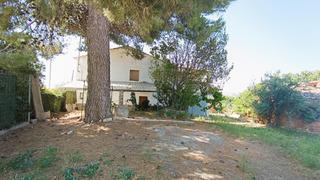 Xalet a Almenar. Torre rustica con campo en la bassanova