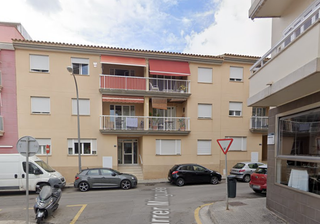 Flat in De l'illa de corfú 3. Inversión potencial. vivienda ocupada. piso en venta en calle il