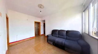 Pis a Del burí 13. Inversión potencial. vivienda ocupada. piso en venta c buri. cor