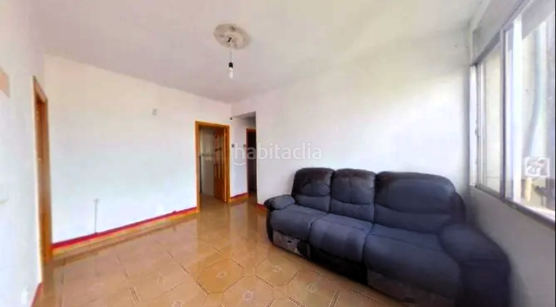 Foto 22c851e9-d07e-4e38-bad5-2e486843838d. Piso en del burí 13 inversión potencial. vivienda ocupada. piso en venta c buri. cornellà en Cornellà de Llobregat