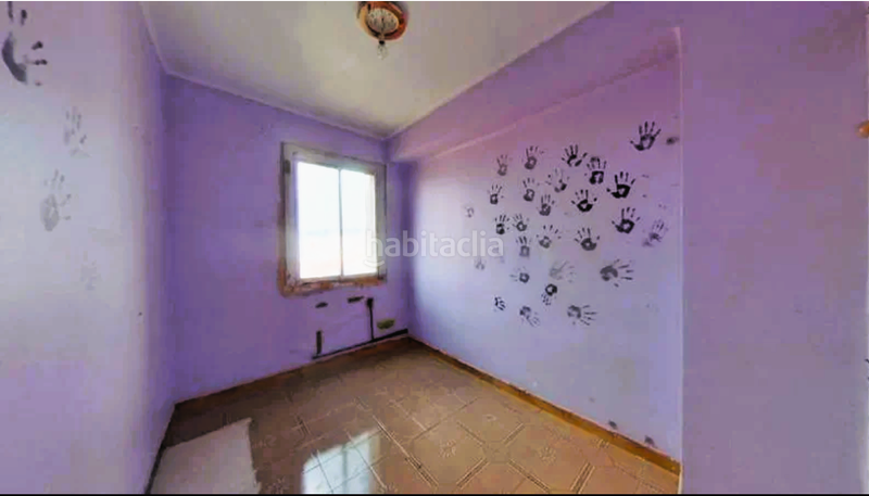 Foto 5b98ec32-5ecb-4fe0-b043-71d6fb3491cd. Piso en del burí 13 inversión potencial. vivienda ocupada. piso en venta c buri. cornellà en Cornellà de Llobregat