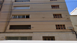 Pis a De la maladeta 19. Inversión potencial. vivienda ocupada. piso en c madaleta. esplu