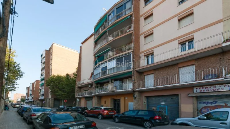 Foto 2109042e-039f-4261-9a61-a552c358f624. Piso en de castellar del vallès 158 inversión potencial. vivienda ocupada. piso ocupado c castellar del vallés en Sabadell