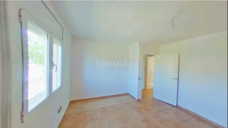 Foto f08a4276-86e8-463f-b3a8-e51e9f8ba0a5. Piso en de castellar del vallès 158 inversión potencial. vivienda ocupada. piso ocupado c castellar del vallés en Sabadell