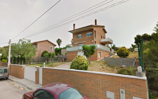 Xalet a Josep iturbi 28. Inversión potencial. vivienda ocupada. chalet  en venta en calle