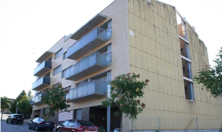 Edifici a Bonavista 24. Obra parada alcarràs