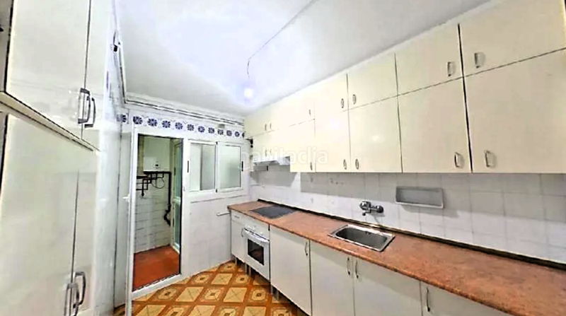 Foto 0a7829e4-a490-456d-8aff-1413f44a29fc. Piso en de juan ramon jiménez oportunidad de inversión. vivienda alquilada con contrato activo. c juan ramón jiménez. en Rubí
