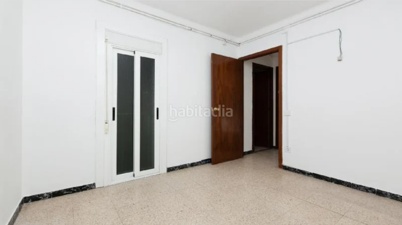 Foto 87d655d6-bb77-4ed0-994f-f8d09fb11cc4. Piso en de juan ramon jiménez oportunidad de inversión. vivienda alquilada con contrato activo. c juan ramón jiménez. en Rubí