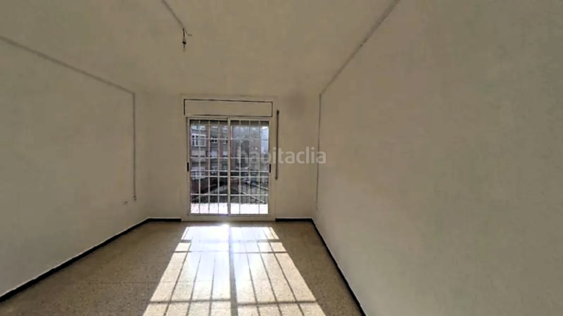Foto 89d01aa4-75f0-4e79-9bbf-5188ae2dacc6. Piso en de juan ramon jiménez oportunidad de inversión. vivienda alquilada con contrato activo. c juan ramón jiménez. en Rubí