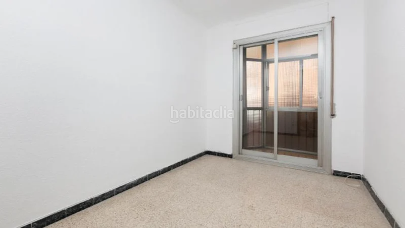 Foto 8f49f999-bfd7-4ca3-9906-8448c38a32ad. Piso en de juan ramon jiménez oportunidad de inversión. vivienda alquilada con contrato activo. c juan ramón jiménez. en Rubí