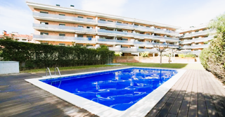 Piso en Cienfuegos 5. Piso alquilado en venta c cienfuegos. lloret de mar