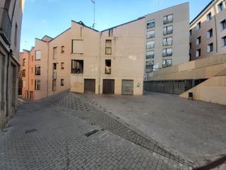 Local commercial à Dels fanalets de sant jaume 4. Local en venta plaça dels fanalets