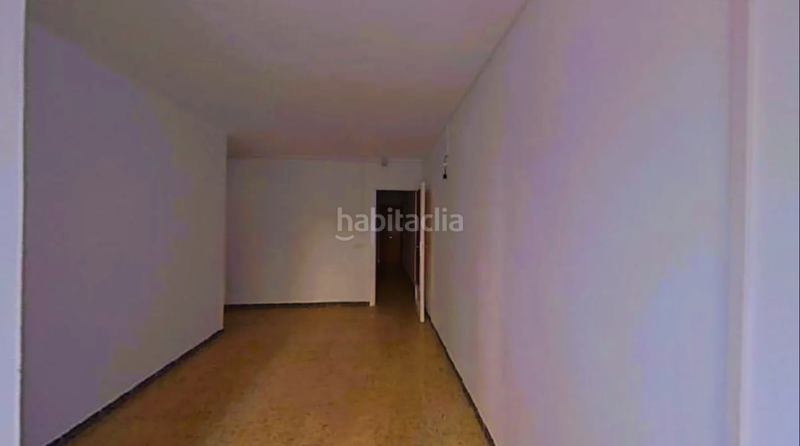 Foto 93e00462-603b-420c-bc80-59f6545f2ff2. Flat in del pla de fornells 67 in Roquetes Barcelona