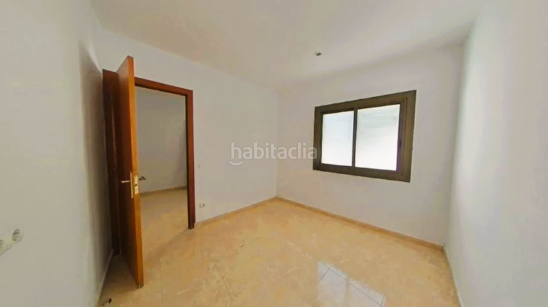 Foto e08a0dc7-81f5-4e7b-8d79-1600c997fb94. Piso en dels ferrocarrils catalans 87 oportunidad inversores, piso alquilado a la venta en c ferrocarrils catalans en Barcelona