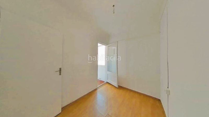 Foto aa850d12-021a-42de-ae3e-4586b861249c. Pis a de salvador allende 12 a La Gavarra Cornellà de Llobregat