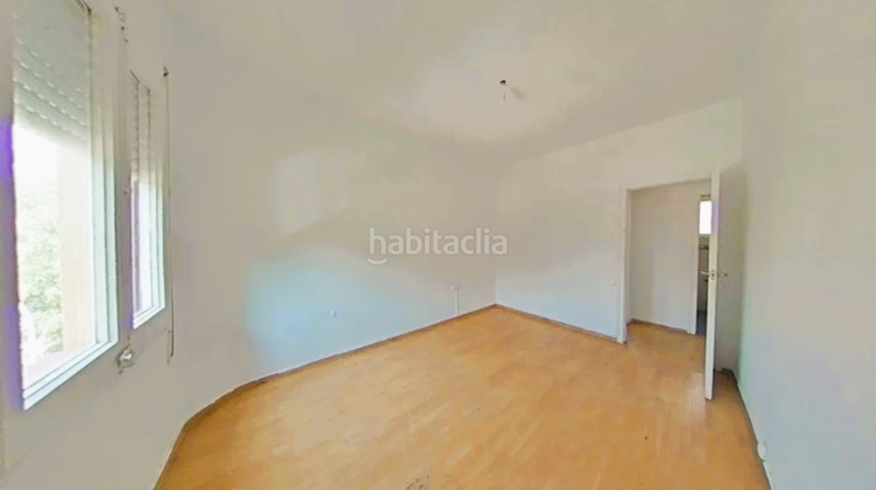 Foto c3f030cb-f721-42b5-b8b6-e43fe0897c52. Pis a de salvador allende 12 a La Gavarra Cornellà de Llobregat