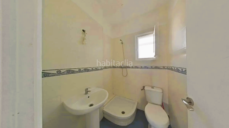 Foto e30e0c16-014e-472e-98b6-92528c0848c9. Pis a de salvador allende 12 a La Gavarra Cornellà de Llobregat