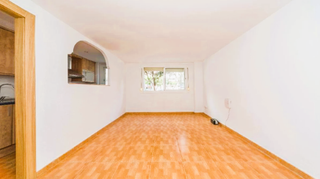 Pis a Del marquès de sant mori 112. Oportunidad inversores, piso en alquiler  a la venta en av. marq