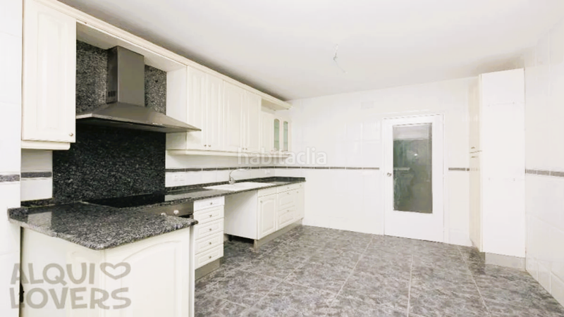 Foto 8bec1174-591a-4a27-bf2d-54ca1557b41c. Appartamento in del general palafox 27 in Castell-Poble Vell Castelldefels