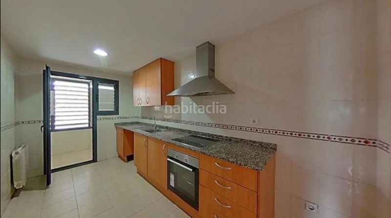 Foto df66fd55-94a0-40d8-b92e-8782686789ad. Flat with heating parking in Polinyà